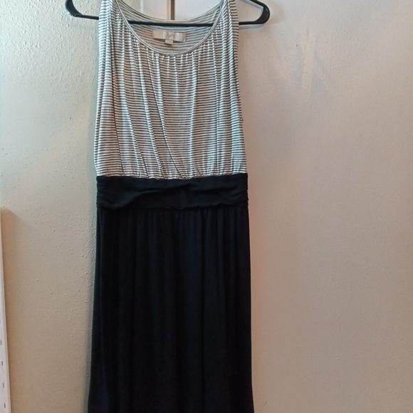 LOFT Black and White Striped Top - Picture 6 of 6